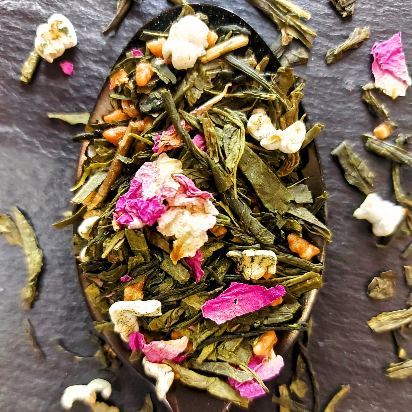 Cuillère de thé vert du Japon saveur fleurs de cerisier en vrac
